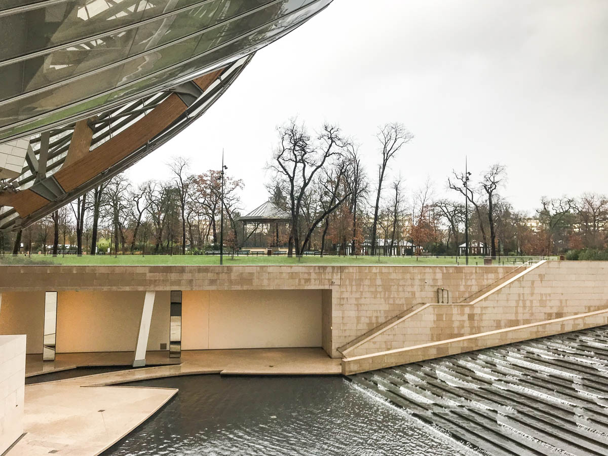 FRANK GEHRY -LOUIS VUITTON FOUNDATION, PARIS - AXT MAGAZINE