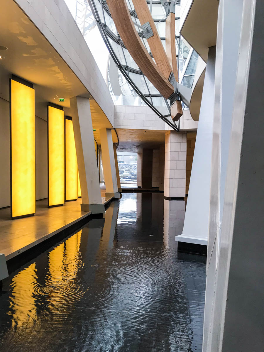 FRANK GEHRY -LOUIS VUITTON FOUNDATION, PARIS - AXT MAGAZINE